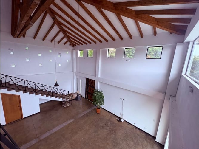 Casa de 3 alcobas en venta en La Laja, Rionegro, 550 m² · foto 2 de 23