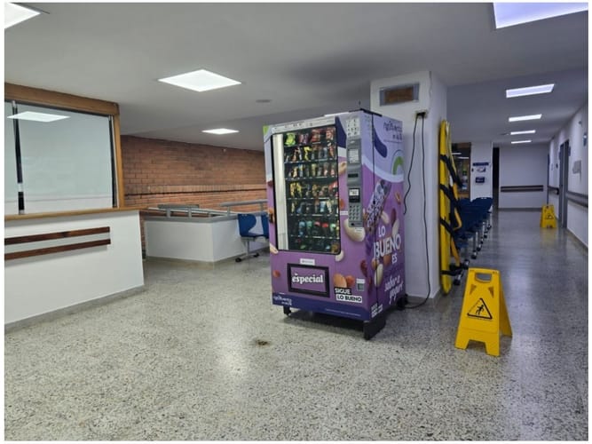 Local en venta en La Candelaria, Medellín, 1810 m² · foto 10 de 13