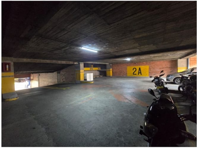 Local en venta en La Candelaria, Medellín, 1810 m² · foto 13 de 13