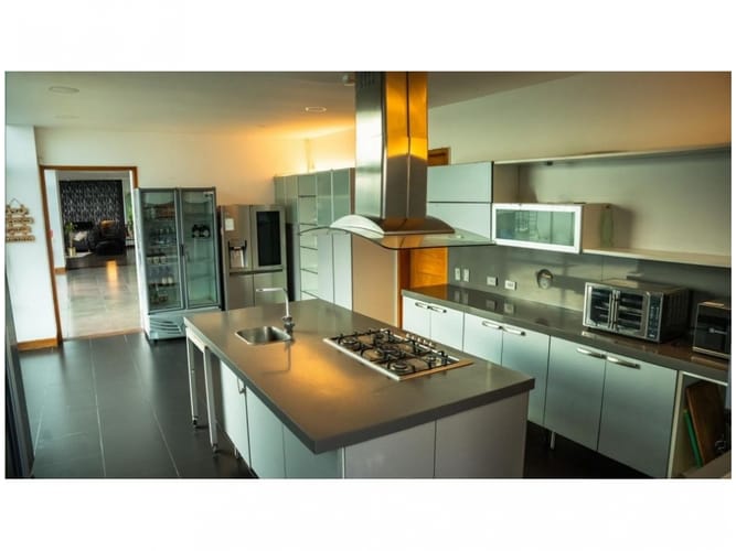 Casa de 6 alcobas en venta en Mesa, Envigado, 800 m² · foto 5 de 17