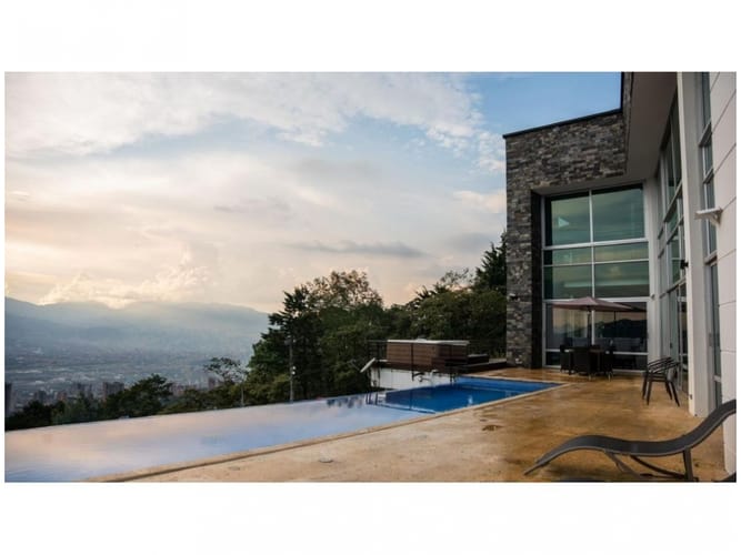 Casa de 6 alcobas en venta en Mesa, Envigado, 800 m² · foto 16 de 17