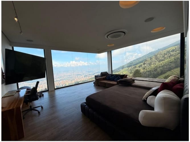 Casa de 8 alcobas en venta en El Poblado, Medellín, 800 m² · foto 8 de 17