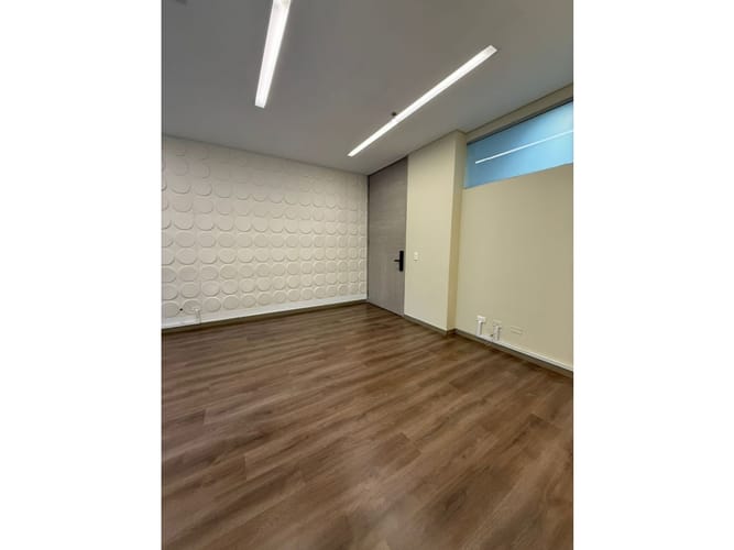 Oficina en arriendo en Milla De Oro, Medellín, 50 m² · foto 13 de 15