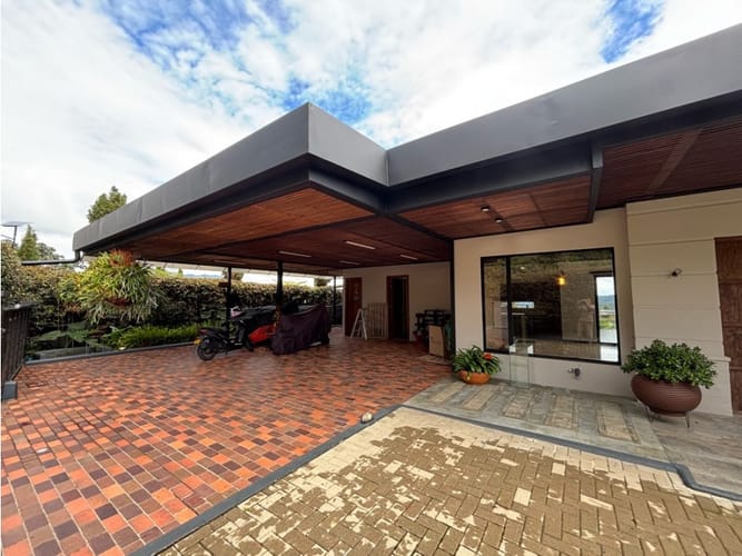 Casa de 3 alcobas en venta en Puente Pelaez, El Retiro, 420 m² · foto 2 de 19