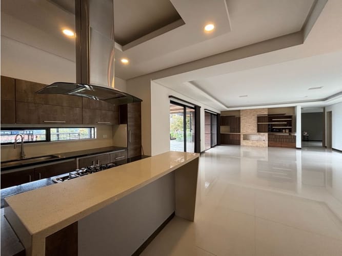 Casa de 3 alcobas en venta en Puente Pelaez, El Retiro, 420 m² · foto 3 de 19