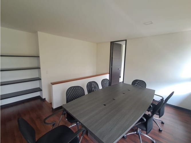Oficina en venta en Castropol, Medellín, 112 m² · foto 2 de 24