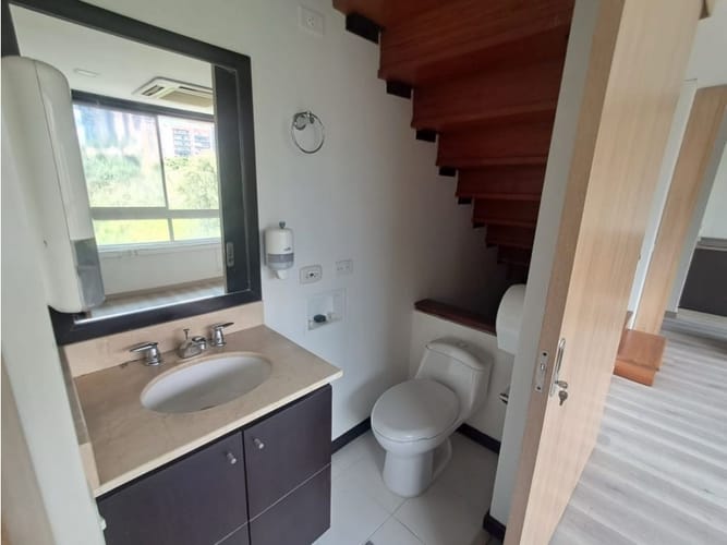 Oficina en venta en Castropol, Medellín, 112 m² · foto 14 de 24