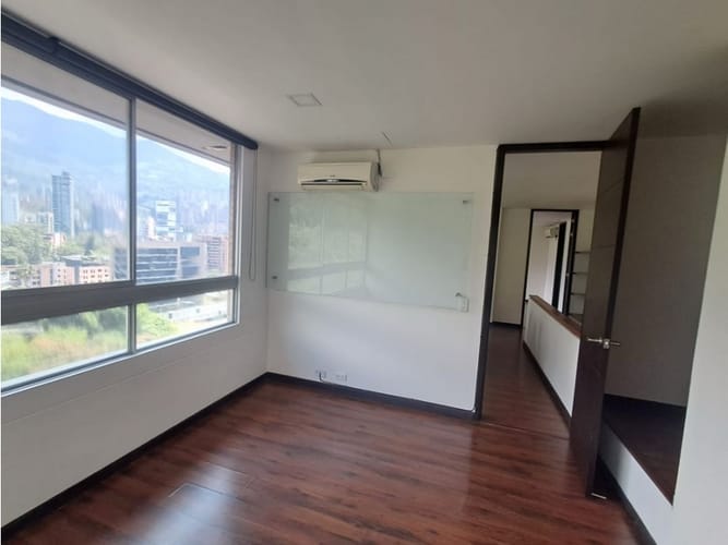 Oficina en venta en Castropol, Medellín, 112 m² · foto 17 de 24
