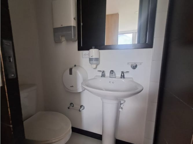 Oficina en venta en Castropol, Medellín, 112 m² · foto 22 de 24