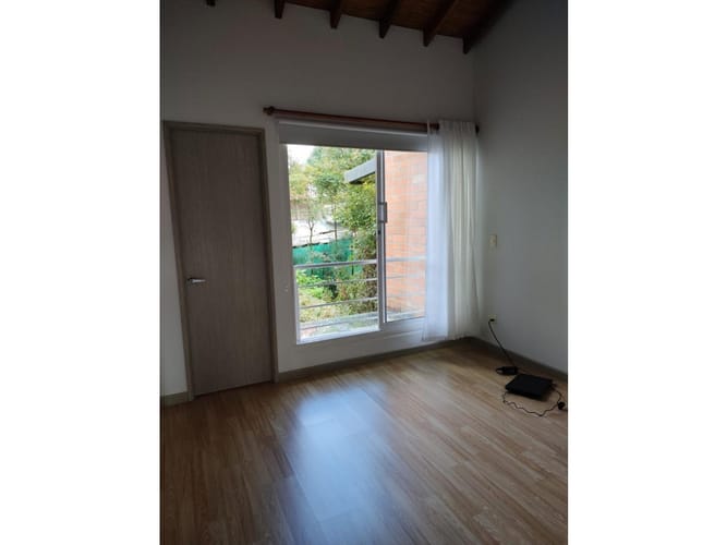 Casa de 3 alcobas en venta en El Retiro, 180 m² · foto 14 de 16