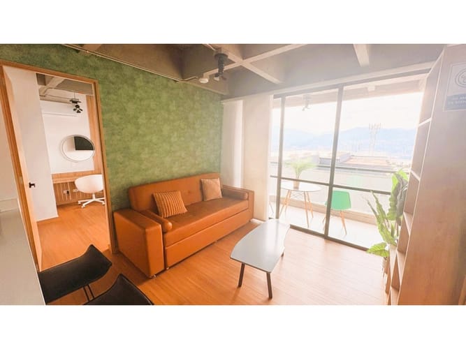 Apartamento de 2 alcobas en venta en El Porvenir, Envigado, 74 m² · foto 2 de 19