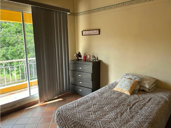 Casa de 5 alcobas en venta en El Porvenir, La Ceja, 180 m² · foto 13 de 19