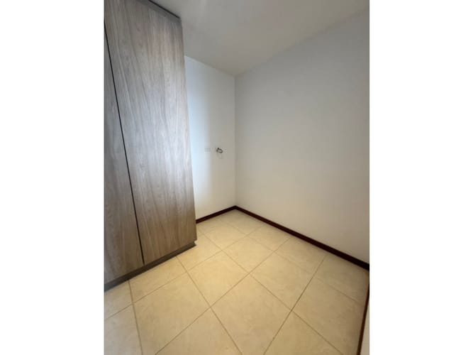 Apartamento de 4 alcobas en venta en El Poblado, Medellín, 205 m² · foto 11 de 22