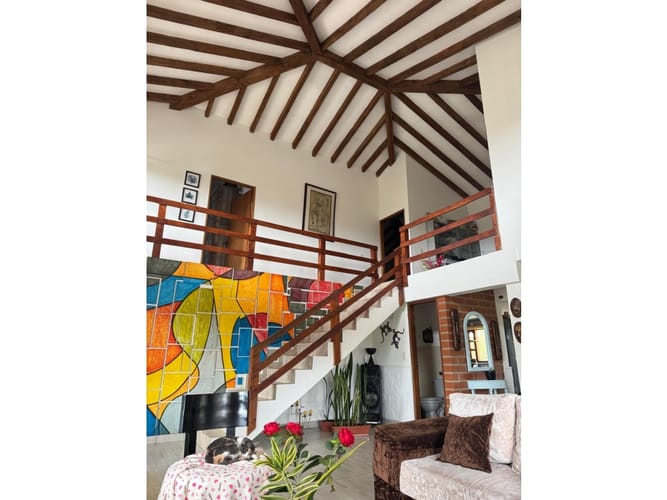 Casa de 4 alcobas en venta en Cuchillas De San Jose, Rionegro, 200 m² · foto 3 de 11