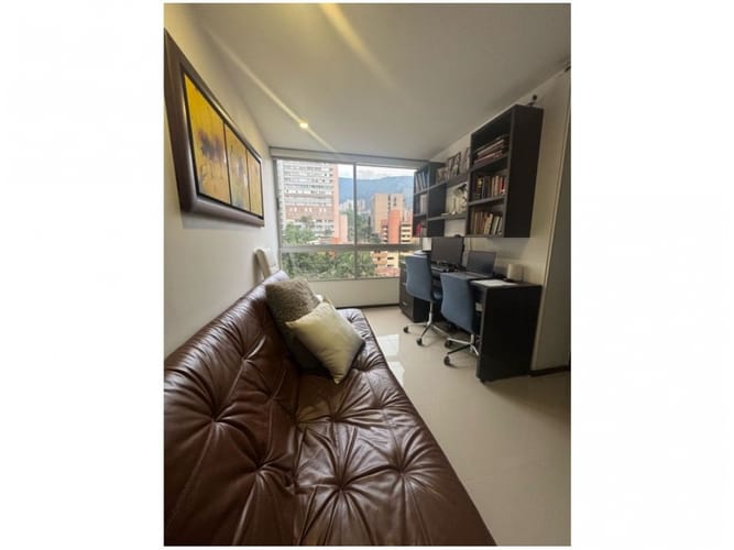Apartamento de 3 alcobas en venta en Castropol, Rionegro, 131 m² · foto 10 de 14