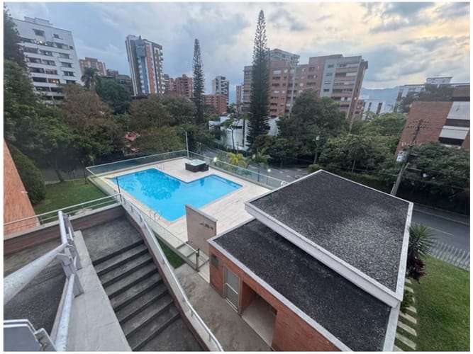 Apartamento de 3 alcobas en venta en Castropol, Rionegro, 131 m² · foto 13 de 14