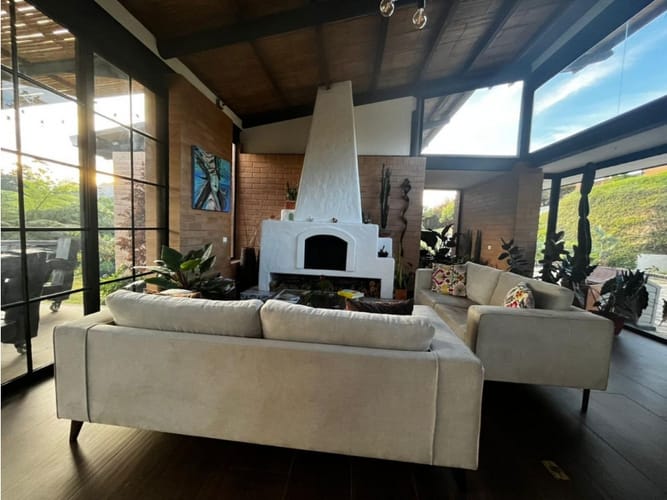 Casa de 4 alcobas en venta en El Carmen De Viboral, Rionegro, 304 m² · foto 4 de 24