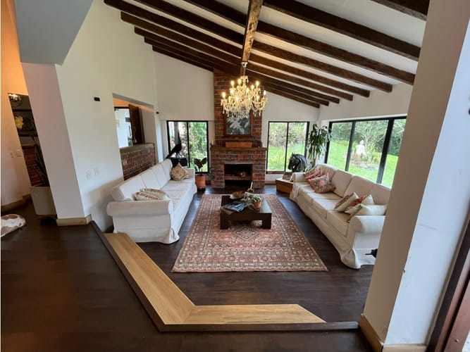 Casa de 6 alcobas en venta en Santa Elena, El Retiro, 746 m² · foto 3 de 24