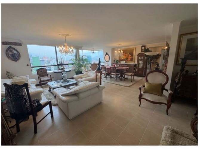 Apartamento de 3 alcobas en venta en El Poblado, Medellín, 191 m² · foto 1 de 11