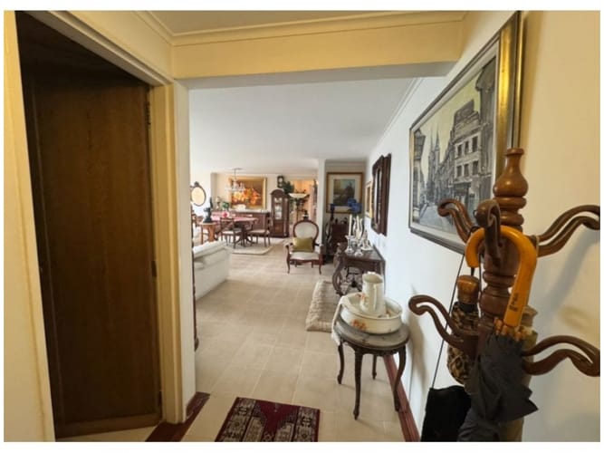 Apartamento de 3 alcobas en venta en El Poblado, Medellín, 191 m² · foto 4 de 11