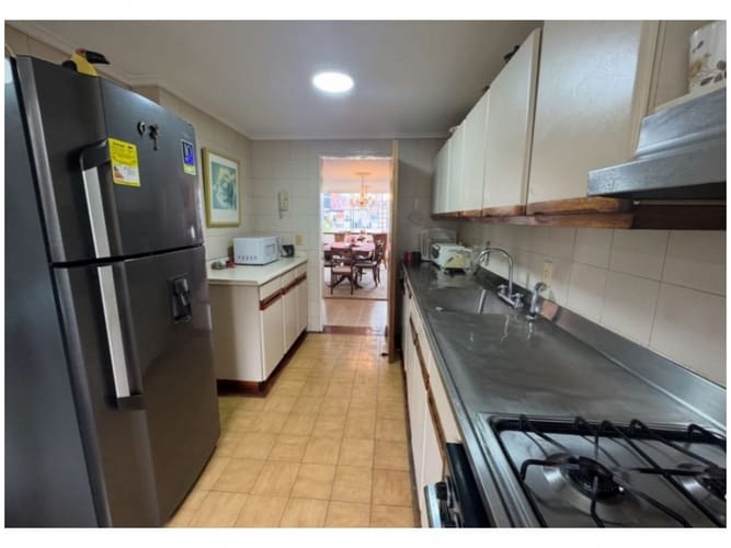 Apartamento de 3 alcobas en venta en El Poblado, Medellín, 191 m² · foto 8 de 11
