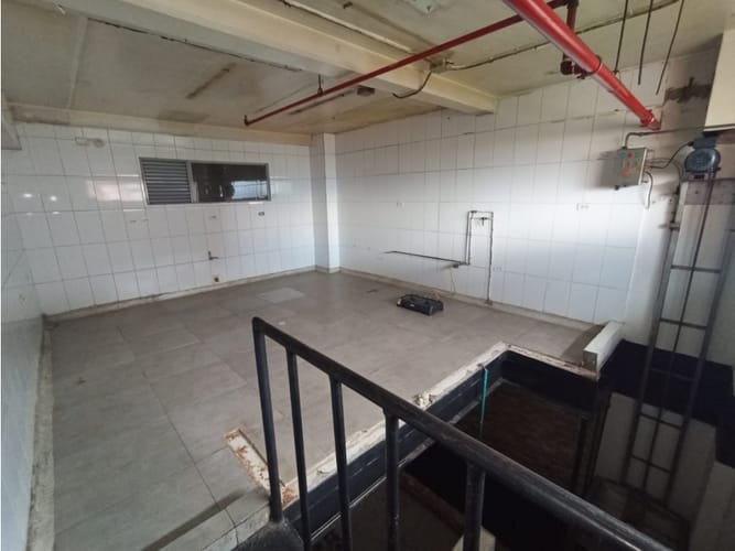 Local en arriendo en El Poblado, Medellín, 28 m² · foto 6 de 8