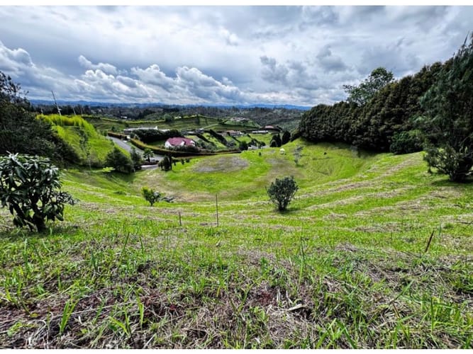 Lote en venta en La Mosquita, Guarne, 5000 m² · foto 2 de 9