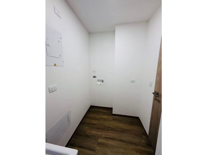 Apartamento de 2 alcobas en arriendo en El Diamante 2, Rionegro, 110 m² · foto 7 de 12