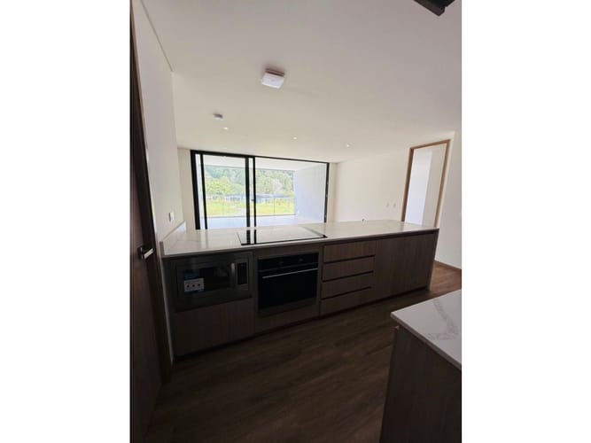 Apartamento de 2 alcobas en arriendo en El Diamante 2, Rionegro, 110 m² · foto 9 de 12