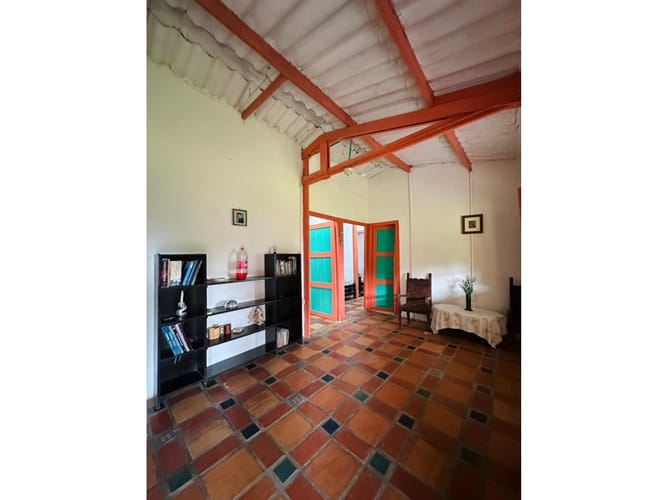 Casa de 4 alcobas en venta en Centro, Guarne, 150 m² · foto 6 de 16