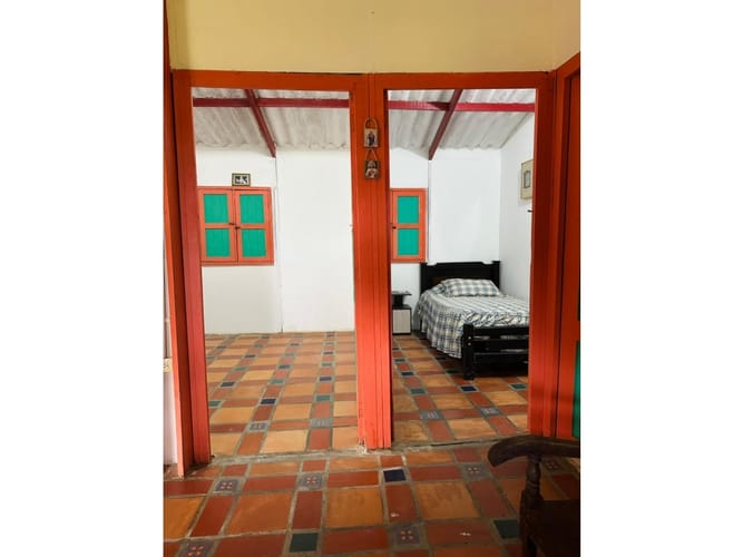 Casa de 4 alcobas en venta en Centro, Guarne, 150 m² · foto 10 de 16