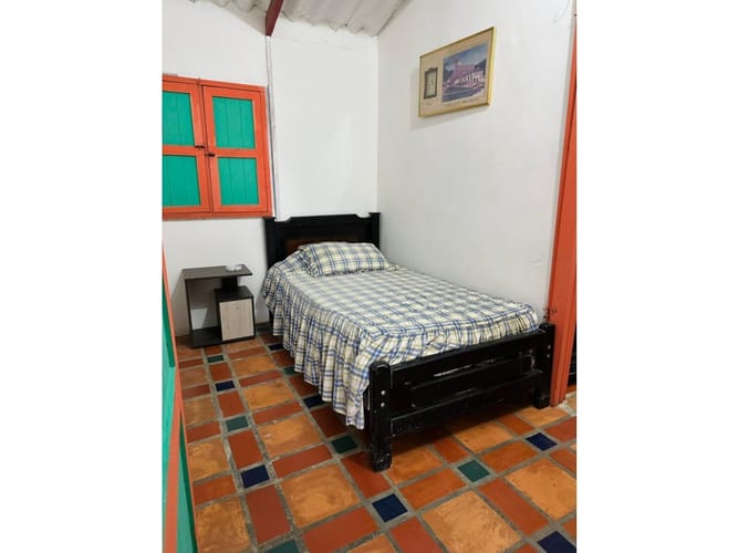 Casa de 4 alcobas en venta en Centro, Guarne, 150 m² · foto 11 de 16