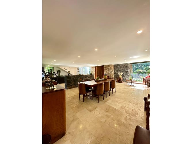 Casa de 5 alcobas en venta en Escobero, Envigado, 849 m² · foto 10 de 24