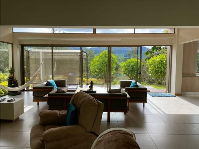 Casa de 3 alcobas en venta en El Retiro, 418 m² · foto 3 de 18