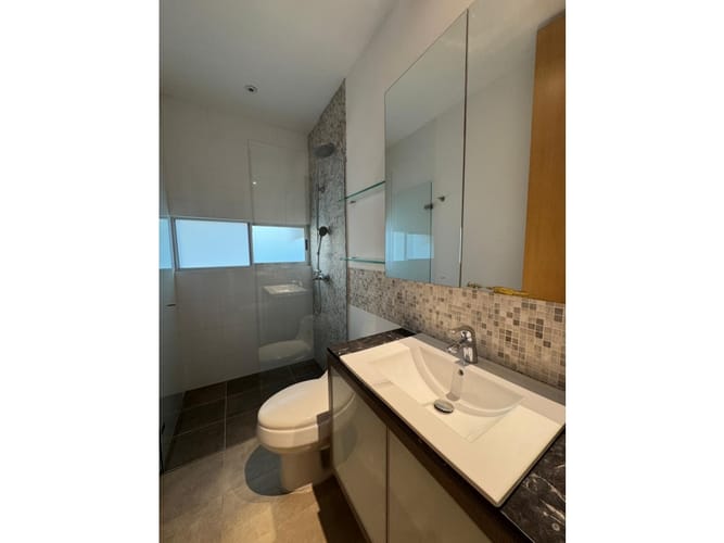 Casa de 3 alcobas en arriendo en Las Palmas, Rionegro, 337 m² · foto 13 de 24