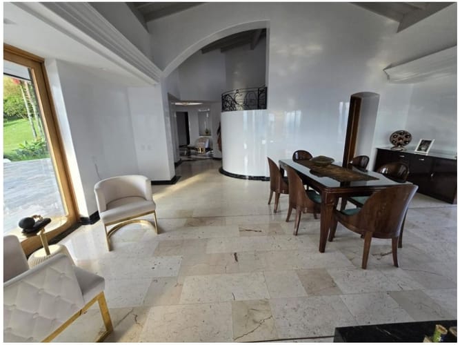 Casa de 6 alcobas en venta en La Candelaria, Medellín, 600 m² · foto 4 de 21