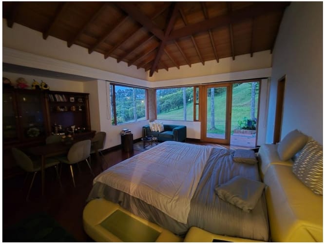 Casa de 6 alcobas en venta en La Candelaria, Medellín, 600 m² · foto 11 de 21