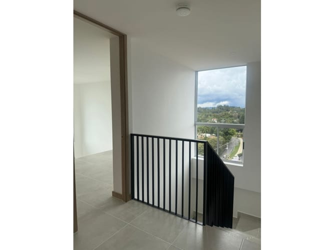 Apartamento de 3 alcobas en venta en La Macarena, Rionegro, 121 m² · foto 9 de 16