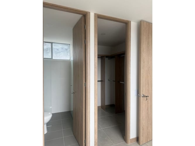 Apartamento de 3 alcobas en venta en La Macarena, Rionegro, 121 m² · foto 10 de 16