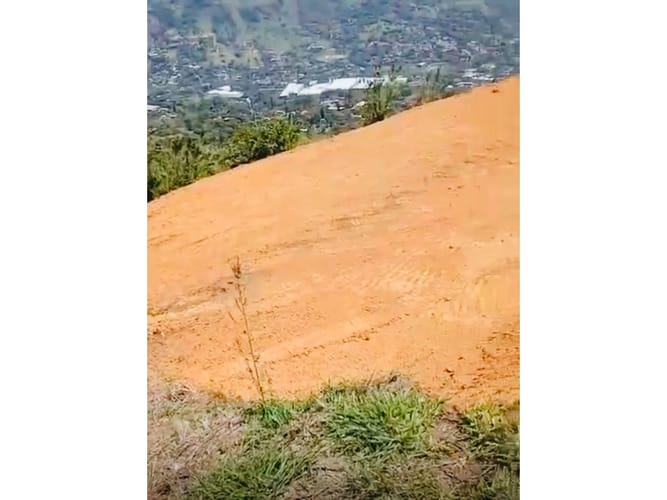 Lote en venta en Zarzal La Luz, Copacabana, 3000 m² · foto 5 de 5