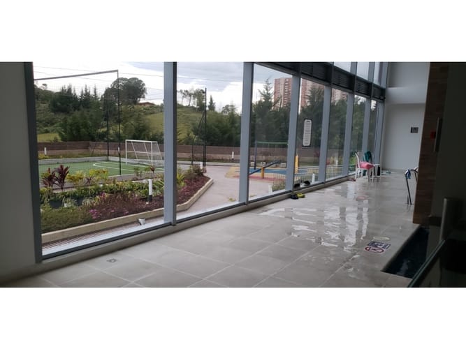 Apartamento de 2 alcobas en venta en Ub. Santa Ana, Rionegro, 66 m² · foto 19 de 23