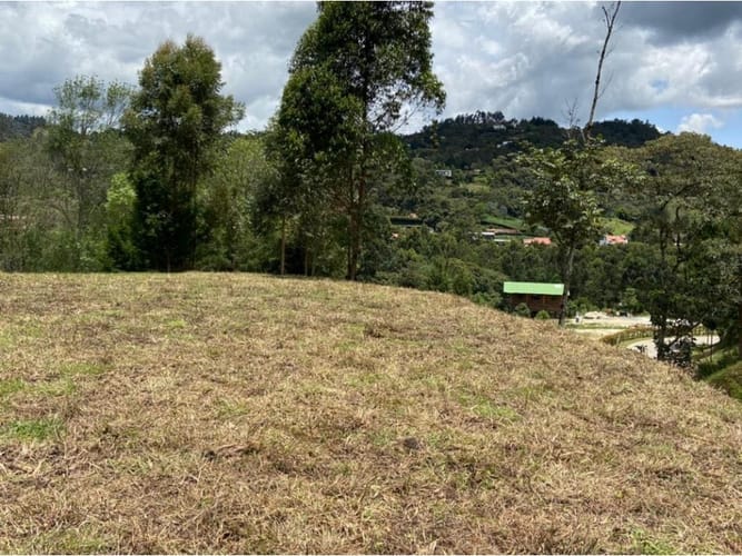 Lote en venta en Don Diego, El Retiro, 1883 m² · foto 4 de 11
