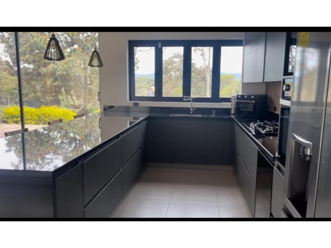 Casa de 6 alcobas en venta en El Porvenir, El Retiro, 400 m² · foto 3 de 7