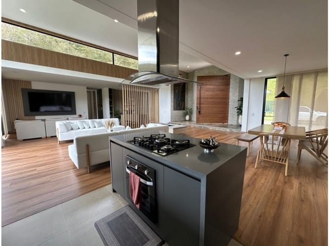Casa de 4 alcobas en venta en El Porvenir, El Retiro, 320 m² · foto 5 de 23
