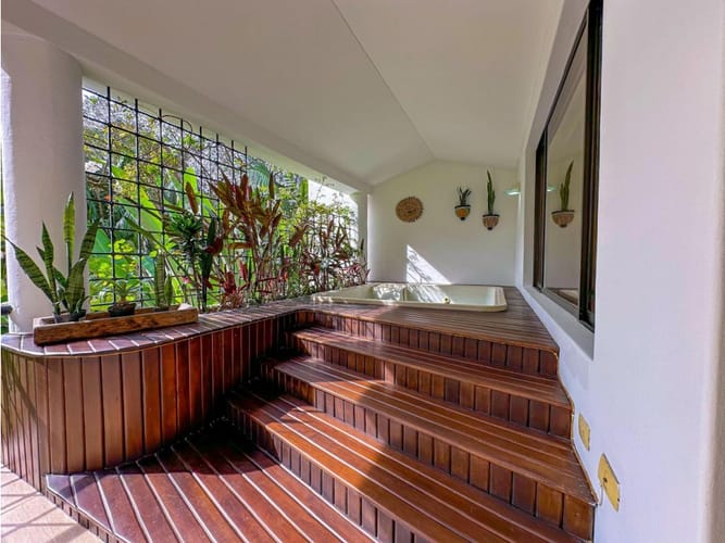 Casa de 5 alcobas en venta en El Poblado, Medellín, 640 m² · foto 16 de 17