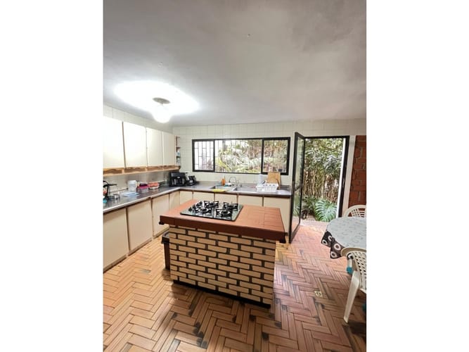 Casa de 5 alcobas en venta en Las Brujas, Rionegro, 289 m² · foto 11 de 24