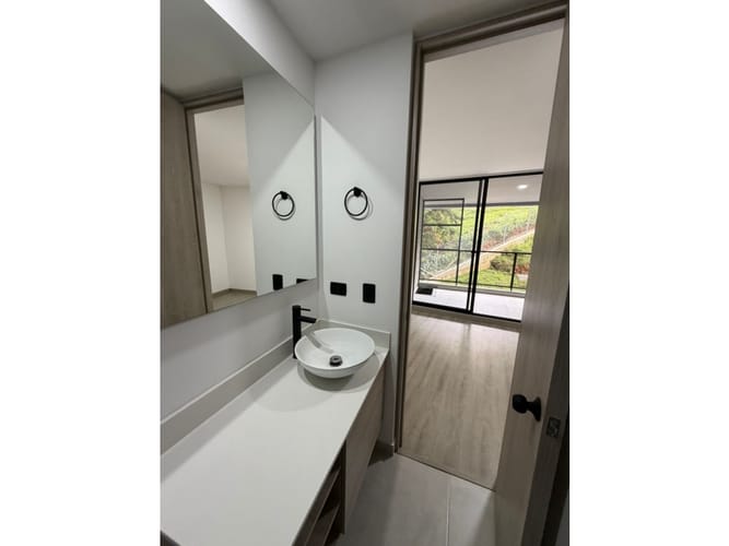 Apartamento de 1 alcoba en venta en El Porvenir, Envigado, 64 m² · foto 11 de 11