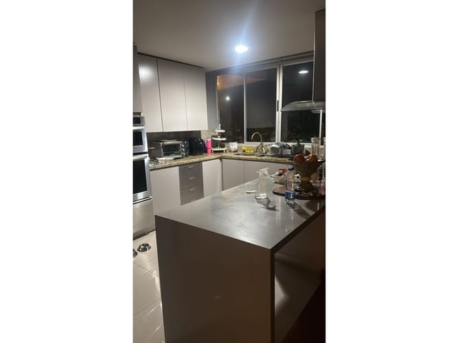 Apartamento de 3 alcobas en arriendo en Las Lomas, Medellín, 283 m² · foto 7 de 13