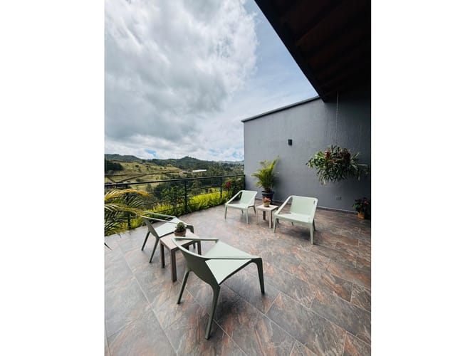 Casa de 4 alcobas en venta en El Porvenir, El Retiro, 300 m² · foto 19 de 24