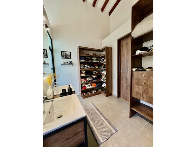 Casa de 3 alcobas en venta en Puente Pelaez, El Retiro, 190 m² · foto 23 de 24
